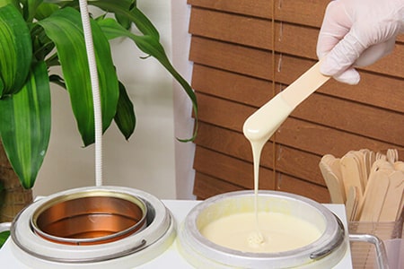 光とワックスでキレイ長持ち！